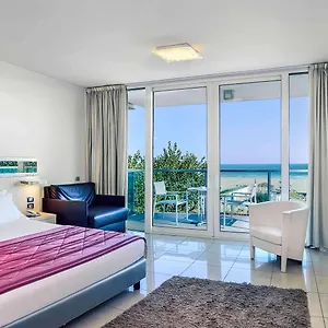 **** Hotel Mercure Artis Italia